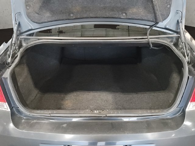 Used 2013 Chevrolet Impala LTZ FWD image 19