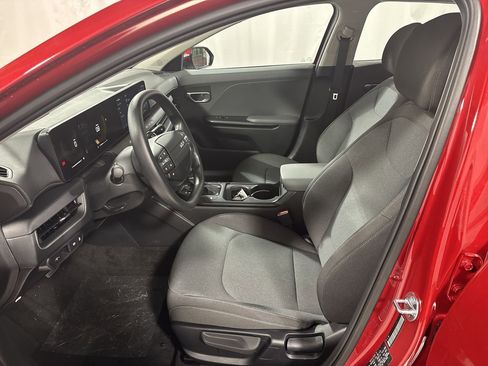 New 2025 Kia K4 LXS image 16