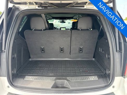 Used 2022 Chevrolet Tahoe Z71 w/ Luxury Package AWD/4WD image 13
