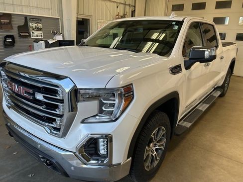 Used 2019 GMC Sierra 1500 SLT image 2