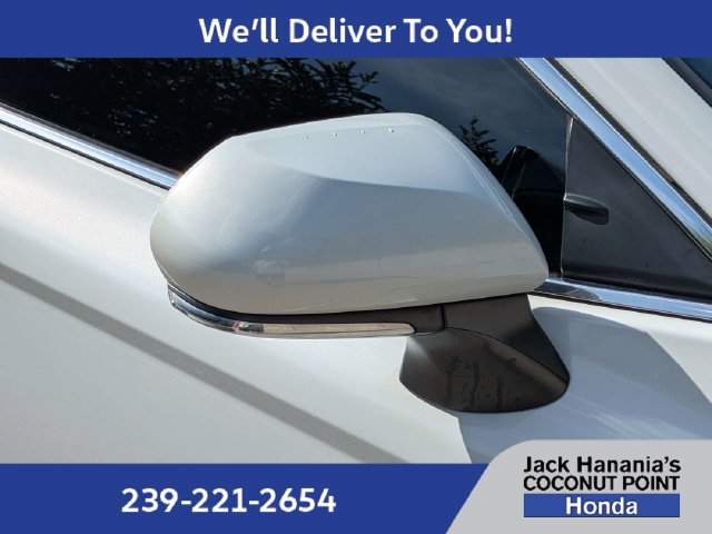 Used 2023 Toyota Camry SE w/ Cold Weather Package FWD image 11