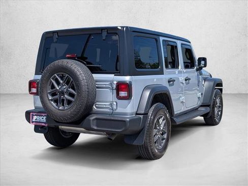 Used 2024 Jeep Wrangler Unlimited Sport AWD/4WD image 5