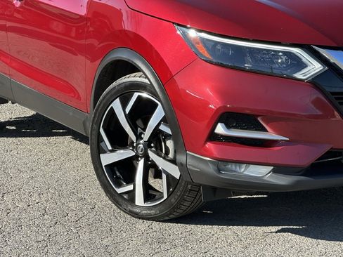 Used 2021 Nissan Rogue Sport SL w/ Premium Package image 37