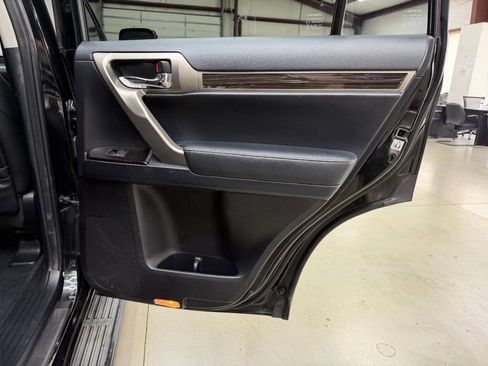 Used 2014 Lexus GX 460 AWD/4WD image 15