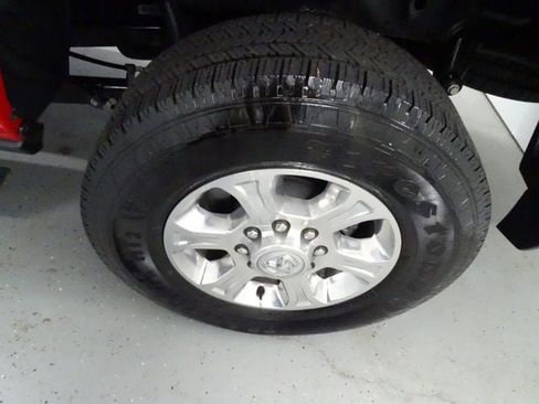 Certified 2026 RAM 2500 Big Horn AWD/4WD image 27