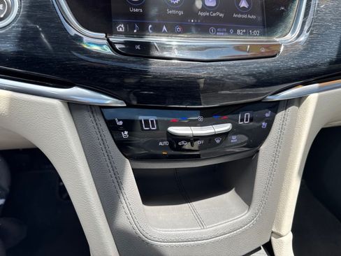Used 2024 Cadillac XT6 Premium Luxury FWD image 14
