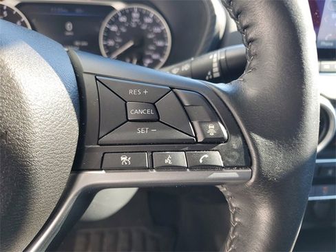 Certified 2022 Nissan Sentra SV w/ Trunk Package image 18