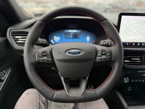 Used 2023 Ford Escape ST-Line Elite image 16