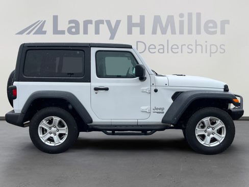Used 2018 Jeep Wrangler Sport S image 6