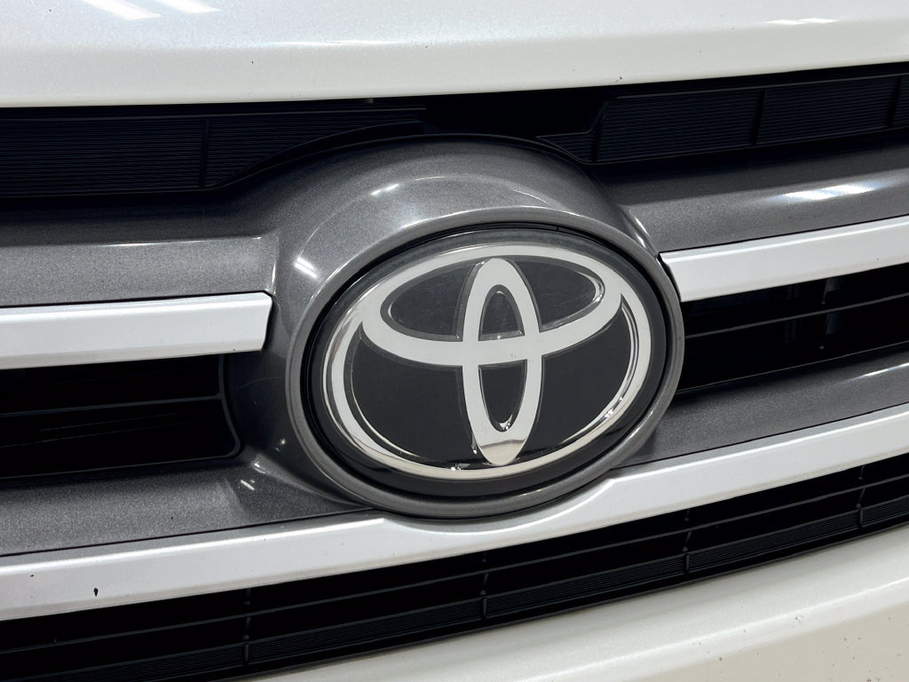 Used 2018 Toyota Highlander XLE AWD/4WD image 40