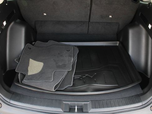 Used 2025 Honda CR-V EX-L image 8