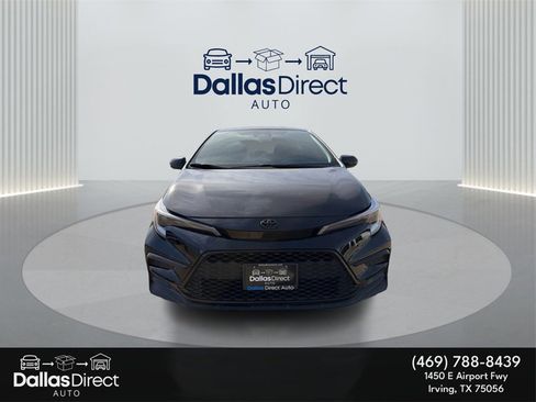 Used 2024 Toyota Corolla SE image 3