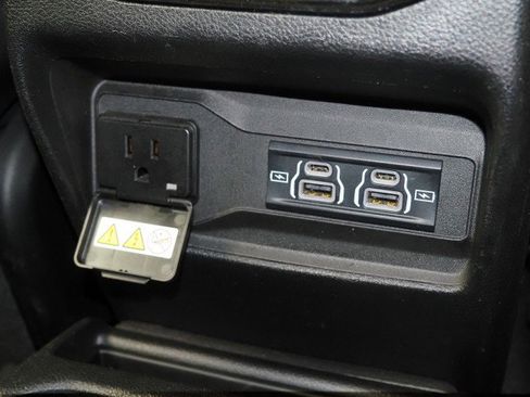 Used 2022 Jeep Grand Cherokee L Limited image 28