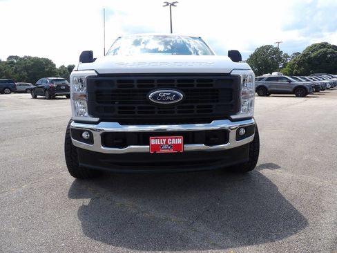 Used 2024 Ford F250 XL w/ FX4 Off-Road Package AWD/4WD image 3