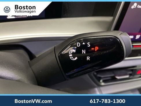 New 2026 Volkswagen Tiguan SE image 18