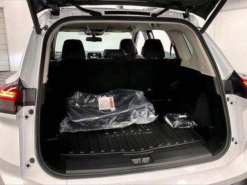 New 2026 Nissan Rogue Rock Creek image 36