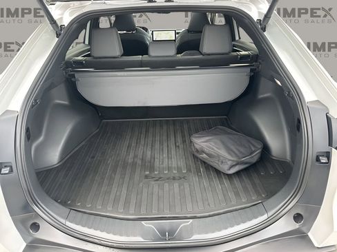 Used 2024 Toyota bZ4X XLE w/ Weather Package image 29