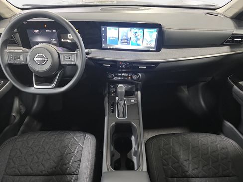 New 2026 Nissan Kicks SV w/ Cold Weather Package FWD image 9