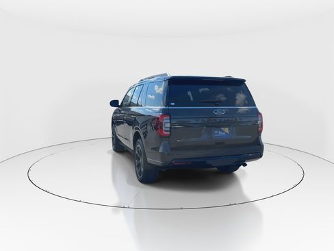 Certified 2024 Ford Expedition Limited image 7