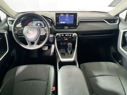 Used 2025 Toyota RAV4 XLE image 30