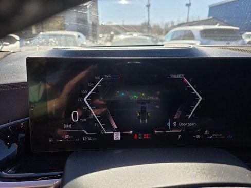 Used 2023 BMW X7 xDrive40i w/ Executive Package image 47