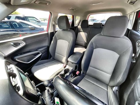 Used 2020 Kia Soul X-Line FWD image 13