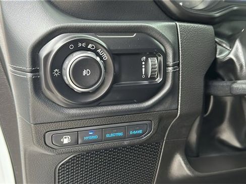 Used 2024 Jeep Wrangler High Altitude image 9