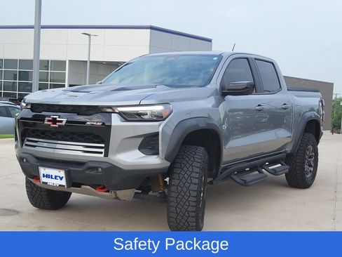 Used 2024 Chevrolet Colorado ZR2 w/ ZR2 Convenience Package III AWD/4WD image 2