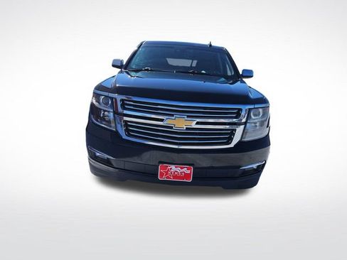 Used 2020 Chevrolet Suburban Premier AWD/4WD image 2