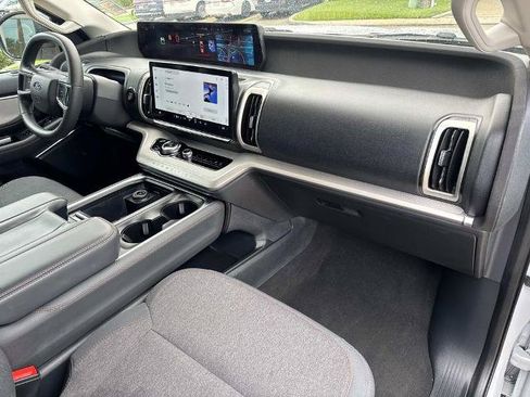 Certified 2025 Ford Expedition Max Active RWD image 15