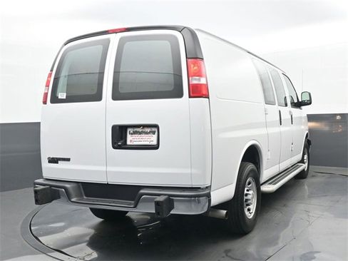 Used 2024 Chevrolet Express 2500 w/ Driver Convenience Package image 17