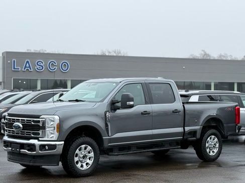 Used 2024 Ford F250 XLT image 1