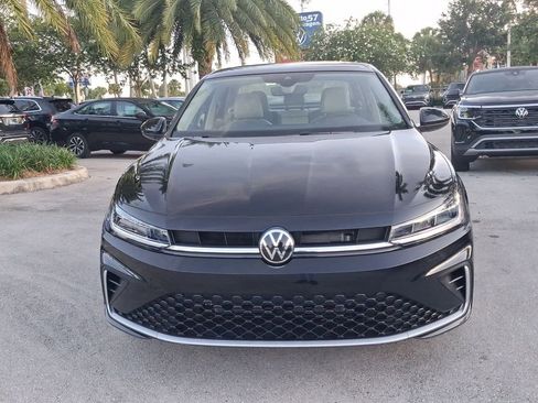 New 2026 Volkswagen Jetta SE FWD image 2