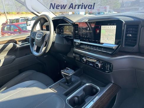Certified 2025 GMC Sierra 1500 Elevation w/ Preferred Package image 7