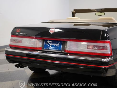 Used 1993 Cadillac Allante FWD image 27