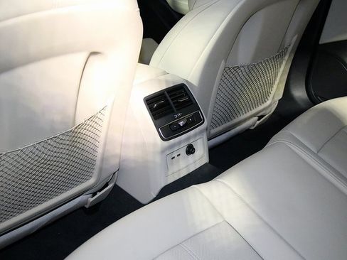 Used 2022 Audi A4 2.0T Premium Plus image 15