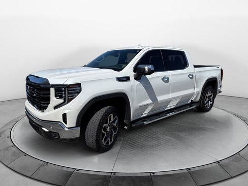 Used 2023 GMC Sierra 1500 SLT w/ SLT Premium Plus Package AWD/4WD image 7