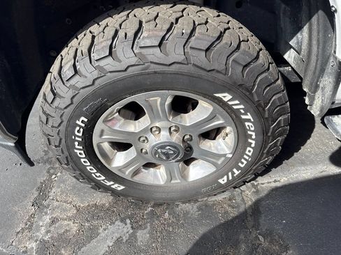 Used 2025 RAM 2500 Big Horn AWD/4WD image 36