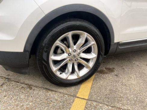 Used 2011 Ford Explorer Limited w/ 301A Rapid Spec Order Code image 16