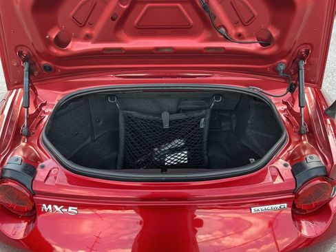 Used 2020 MAZDA MX-5 Miata Grand Touring RWD image 22