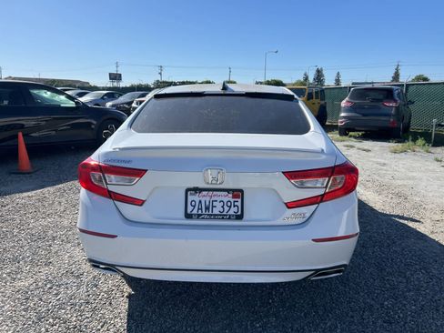 Used 2018 Honda Accord Sport image 6