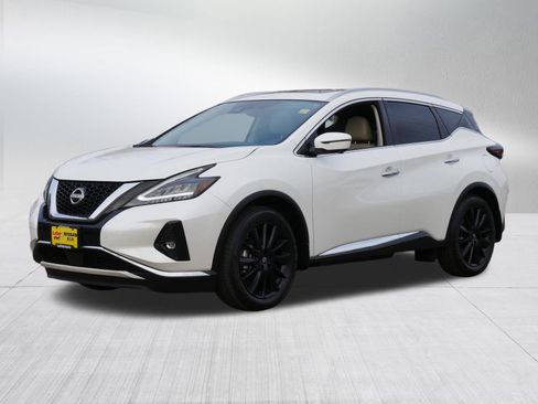Certified 2024 Nissan Murano Platinum w/ Cargo Package image 3