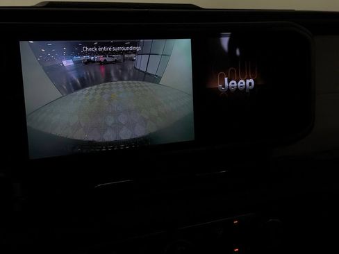 Certified 2025 Jeep Wrangler Unlimited Sport AWD/4WD image 17