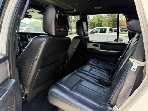 Used 2016 Ford Expedition Limited w/ Equipment Group 301A AWD/4WD image 13