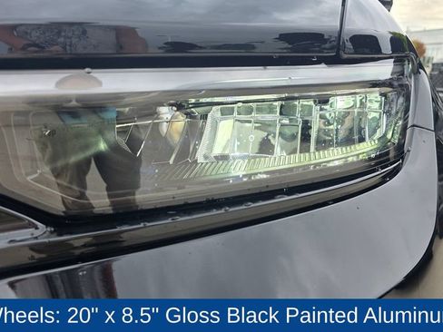 New 2025 Jeep Grand Cherokee Limited w/ Black Appearance Package image 10