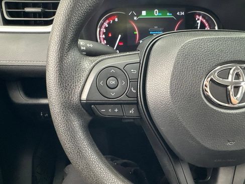 Certified 2025 Toyota RAV4 XLE AWD/4WD image 18