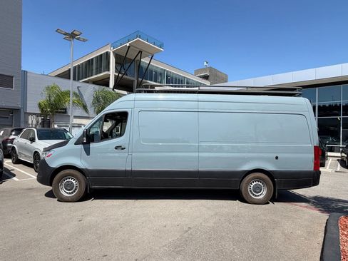 Used 2024 Mercedes-Benz Sprinter 2500 w/ Acoustic Package image 2