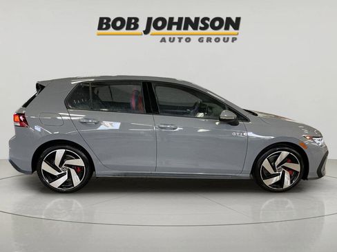 New 2026 Volkswagen Golf SE FWD image 9