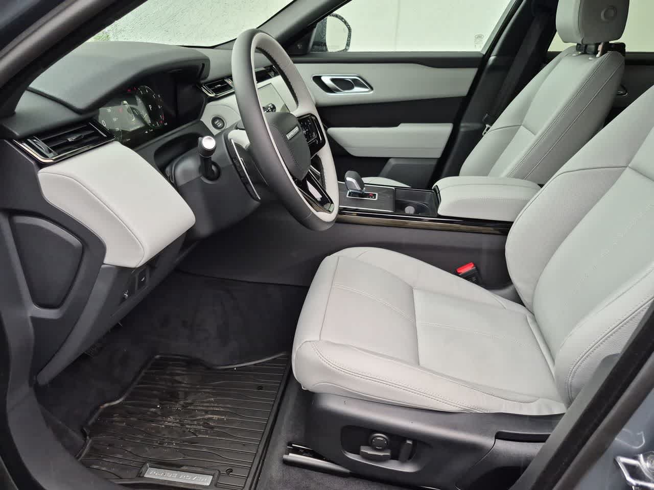 New 2026 Land Rover Range Rover Velar S AWD/4WD image 16