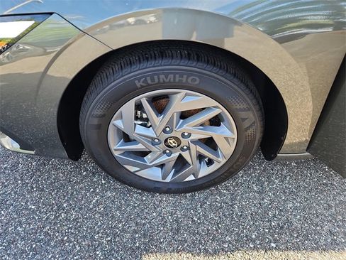 New 2025 Hyundai Elantra Blue image 26